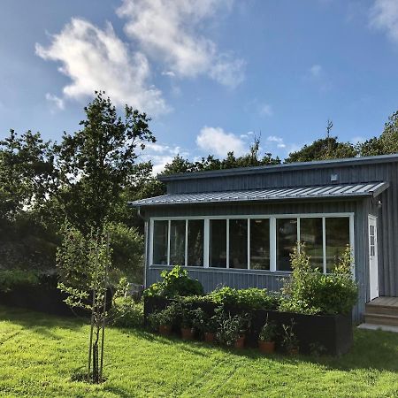 Mysig Nybyggd Stuga Naera Hav Och Natur Klovedal Exteriér fotografie