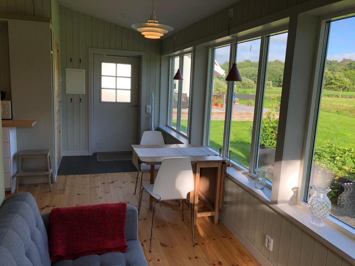 Mysig Nybyggd Stuga Naera Hav Och Natur Klovedal Exteriér fotografie